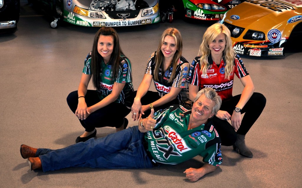 john-force-and-daughters-ftr